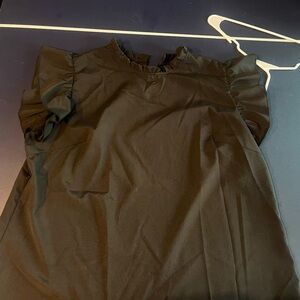 Short Ruffle Sleeve Turtle Neck